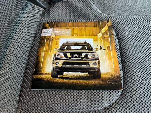 Used 2012 Nissan Frontier S image 45