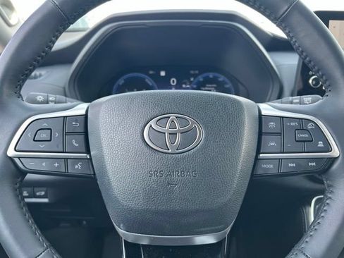 Used 2026 Toyota Grand Highlander AWD Hybrid image 20
