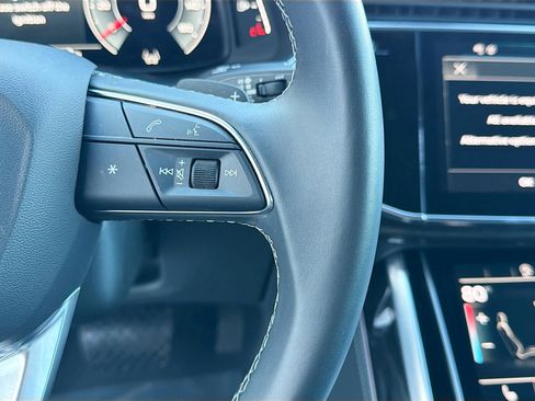 Certified 2025 Audi Q7 3.0T Premium Plus image 40