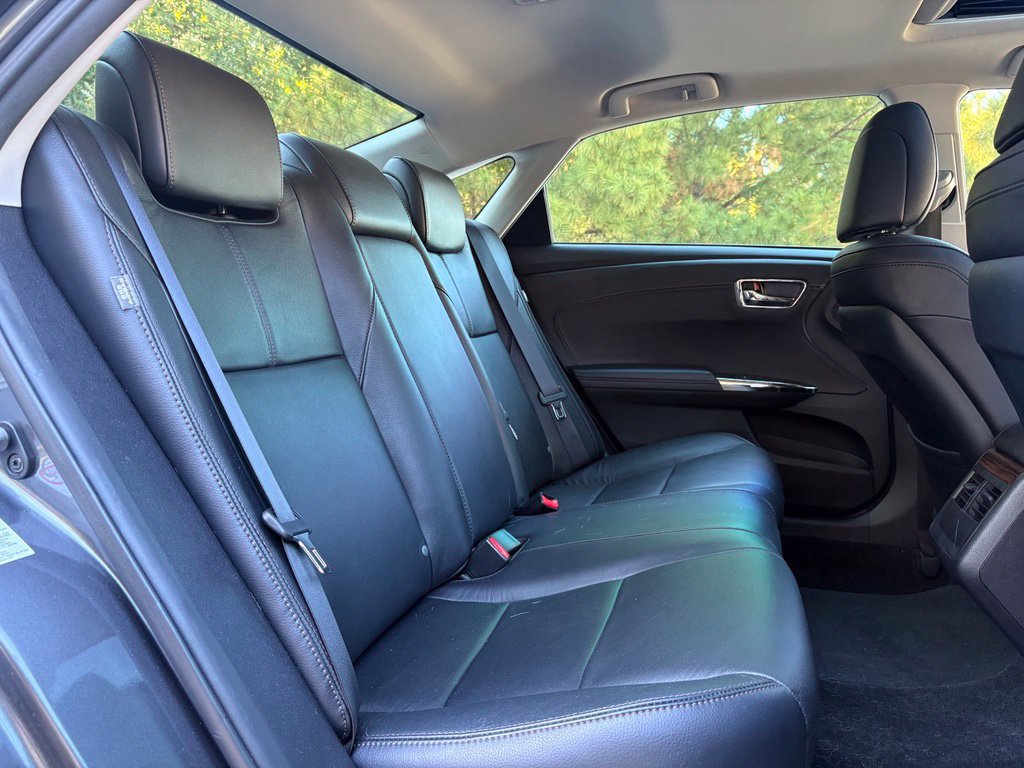 Used 2014 Toyota Avalon XLE Touring FWD image 11