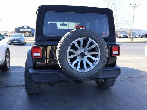 Used 2020 Jeep Wrangler Sport image 19