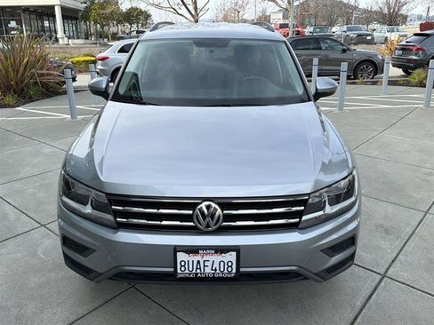 Used 2020 Volkswagen Tiguan S image 3