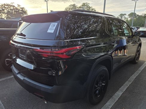 Certified 2023 Chevrolet Traverse LT FWD image 3