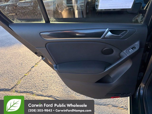 Used 2014 Volkswagen GTI Driver's Edition FWD image 28