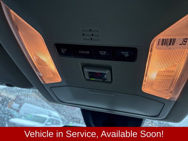 Used 2021 Toyota RAV4 LE AWD/4WD image 12