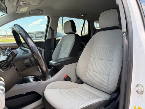 Used 2020 GMC Terrain SLE FWD image 10