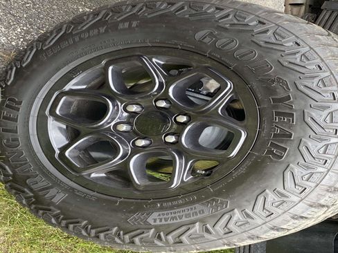 Used 2024 Chevrolet Silverado 1500 ZR2 w/ ZR2 Bison Edition image 5