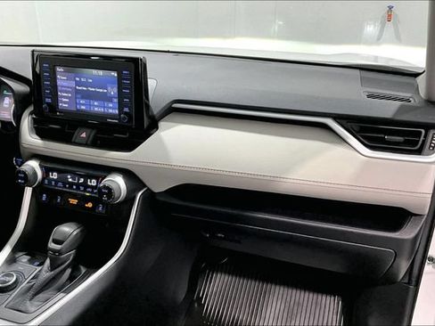 Used 2022 Toyota RAV4 XLE w/ Convenience Package AWD/4WD image 35