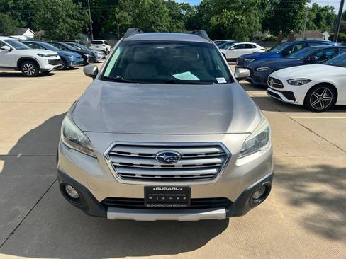 Used 2016 Subaru Outback 2.5i Limited w/ Popular Package #4 AWD/4WD image 2