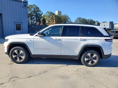 Used 2023 Jeep Grand Cherokee 4xe image 8