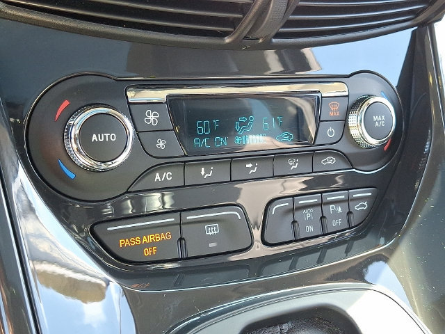 Used 2015 Ford Escape Titanium w/ Equipment Group 301A FWD image 16