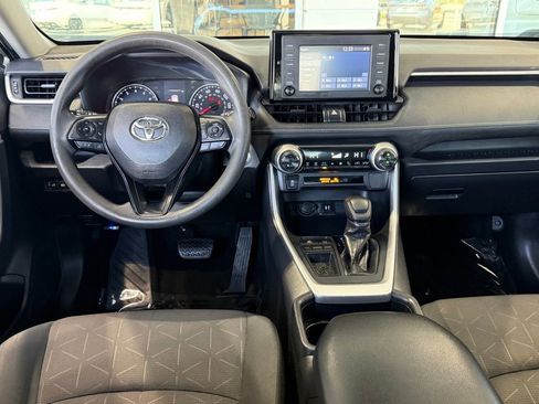 Used 2019 Toyota RAV4 XLE w/ Carpet Mat Package image 31