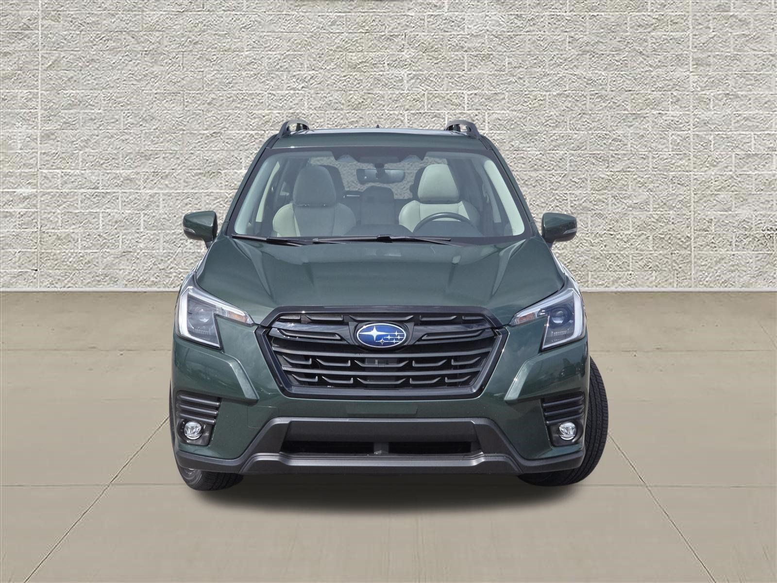 Used 2024 Subaru Forester Limited AWD/4WD image 2