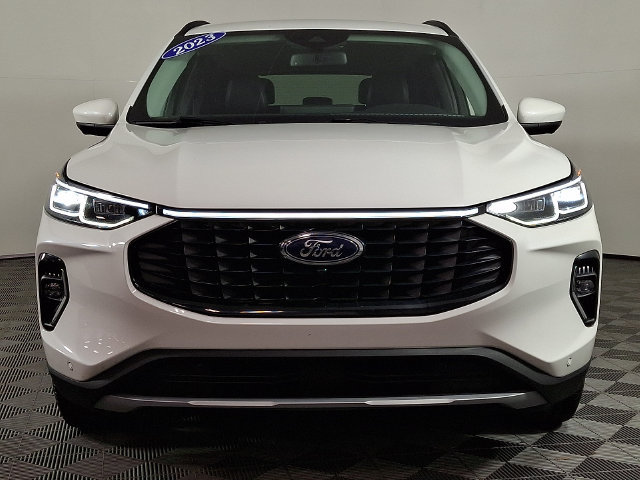 Used 2023 Ford Escape Platinum AWD/4WD image 5