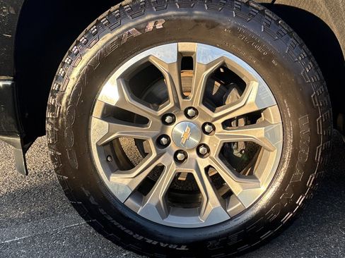 Used 2023 Chevrolet Silverado 1500 High Country w/ LPO, Dark Essentials Package image 27