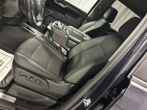 Used 2022 Chevrolet Silverado 1500 LT image 12