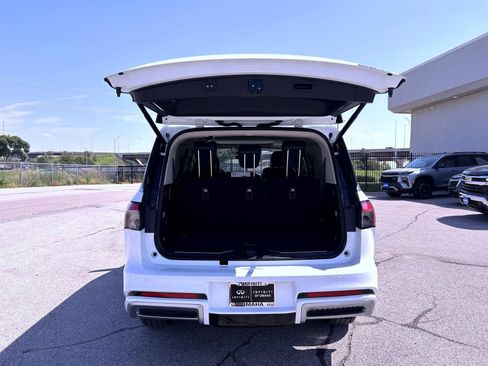 Used 2026 INFINITI QX80 Pure w/ Cargo Package AWD/4WD image 21