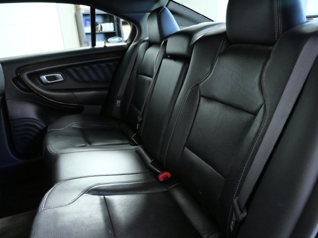 Used 2018 Ford Taurus Limited AWD/4WD image 14