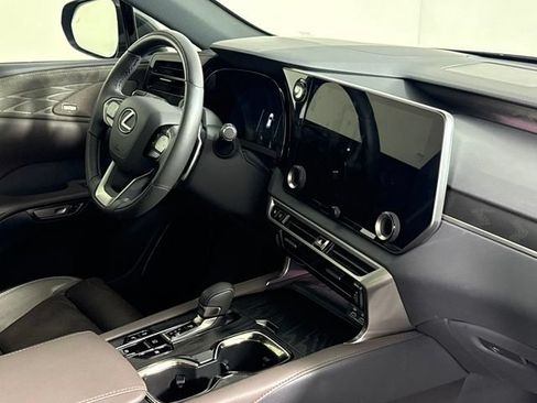 Used 2025 Lexus RX 350 w/ Convenience Package AWD/4WD image 36