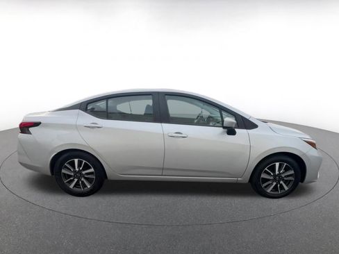 Used 2025 Nissan Versa SV FWD image 16