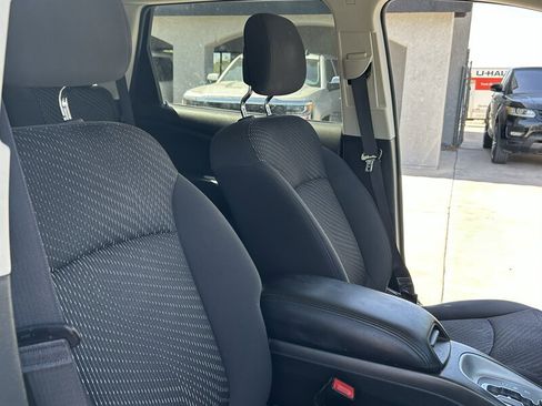 Used 2017 Dodge Journey SXT w/ Comfort/Convenience Group AWD/4WD image 19