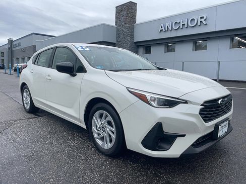 Used 2025 Subaru Impreza 2.0i image 1