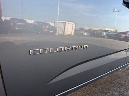 Used 2022 Chevrolet Colorado Z71 w/ Safety Package AWD/4WD image 14
