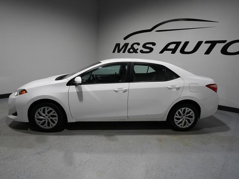 Used 2019 Toyota Corolla LE image 5