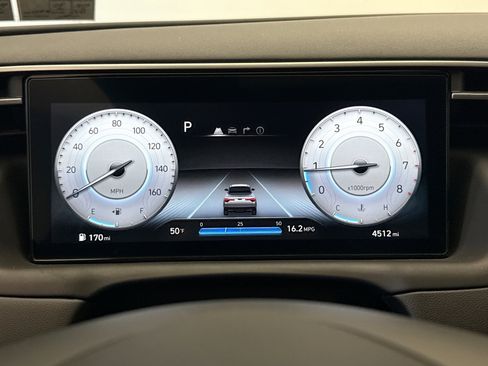 Used 2024 Hyundai Santa Cruz Limited AWD/4WD image 13