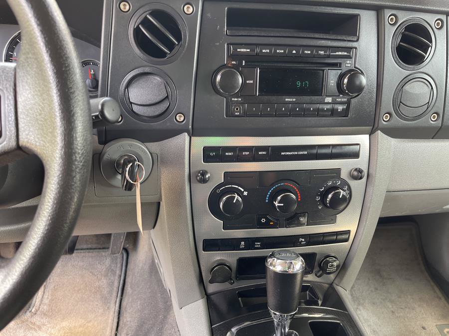 Used 2007 Jeep Commander Sport AWD/4WD image 31