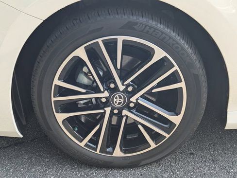 Used 2026 Toyota Camry XLE FWD image 11