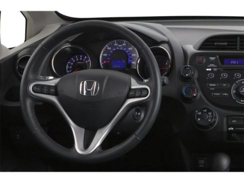 Used 2013 Honda Fit Sport image 4