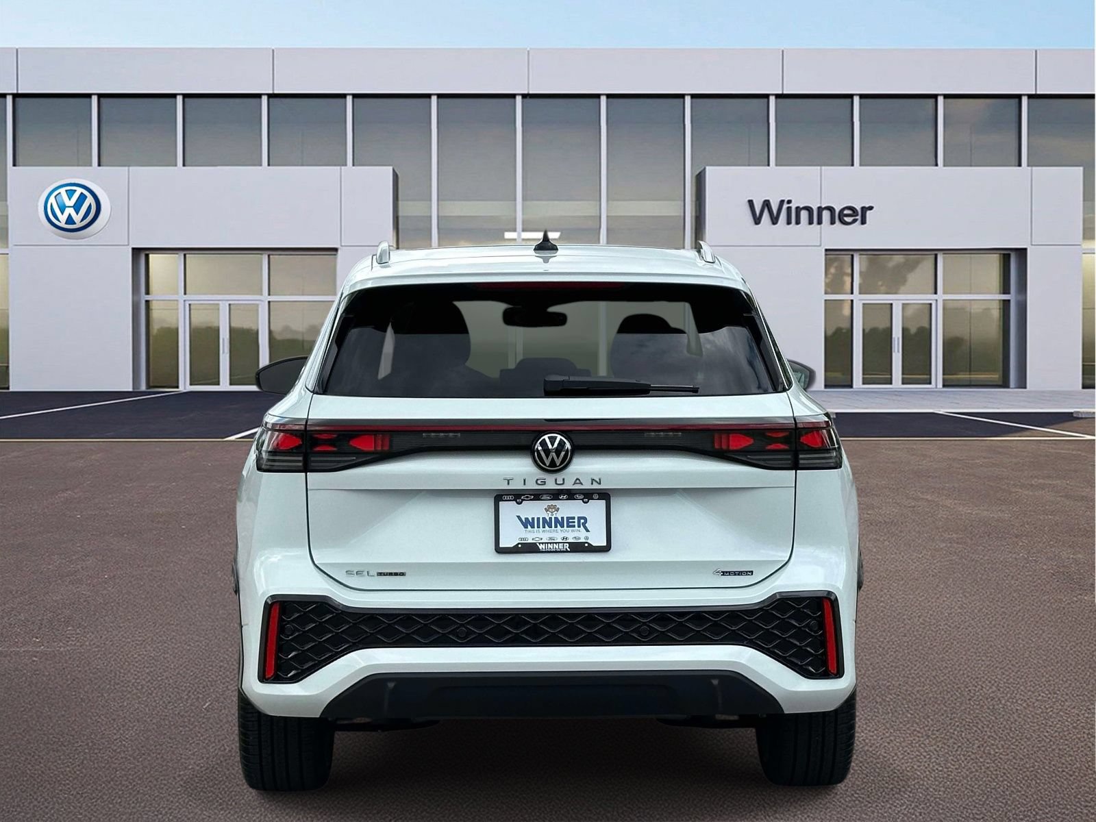 Certified 2026 Volkswagen Tiguan SEL R-Line AWD/4WD image 4