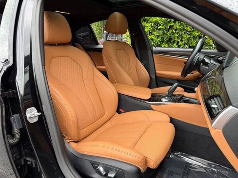 Used 2022 BMW 530i w/ M Sport Package RWD image 35