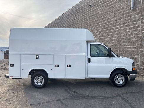 New 2025 Chevrolet Express 3500 w/ Power Convenience Package image 2