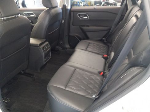 Used 2021 Nissan Rogue Platinum AWD/4WD image 14