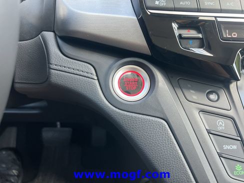 Used 2025 Honda Odyssey EX-L image 9