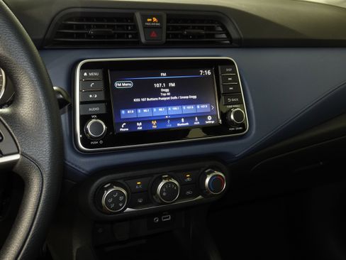 New 2025 Nissan Versa SV w/ Trunk Package image 9