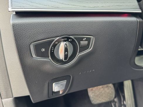 Used 2023 Mercedes-Benz E 350 Sedan image 18