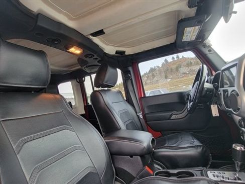 Used 2012 Jeep Wrangler Unlimited Sport image 31