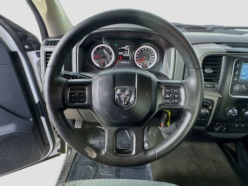 Used 2016 RAM 1500 Express RWD image 13