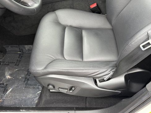 Certified 2024 Volvo XC60 B5 Plus w/ Protection Package Premier image 17