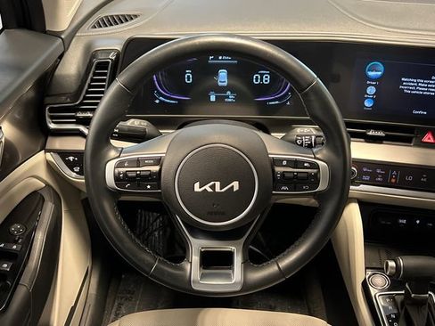 Used 2025 Kia Sportage EX w/ Premium Package FWD image 20