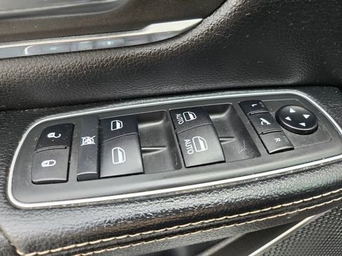 Used 2021 RAM 1500 Laramie AWD/4WD image 40