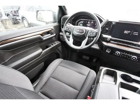 Used 2023 GMC Sierra 1500 Elevation RWD image 7