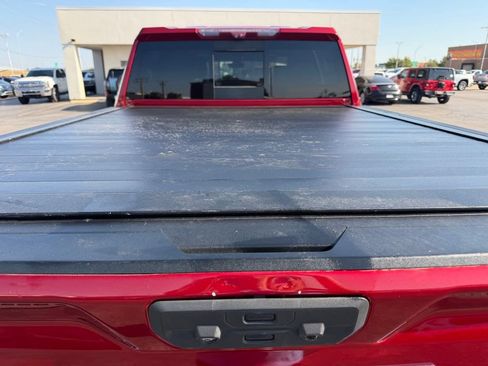 Used 2022 GMC Sierra 2500 AT4 w/ AT4 Premium Plus Package AWD/4WD image 17