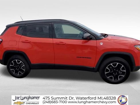 Used 2020 Jeep Compass Trailhawk AWD/4WD image 9