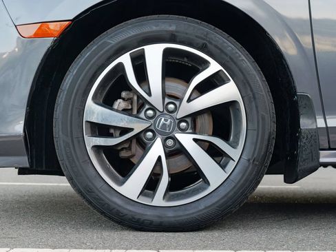 Used 2023 Honda Odyssey Touring image 16