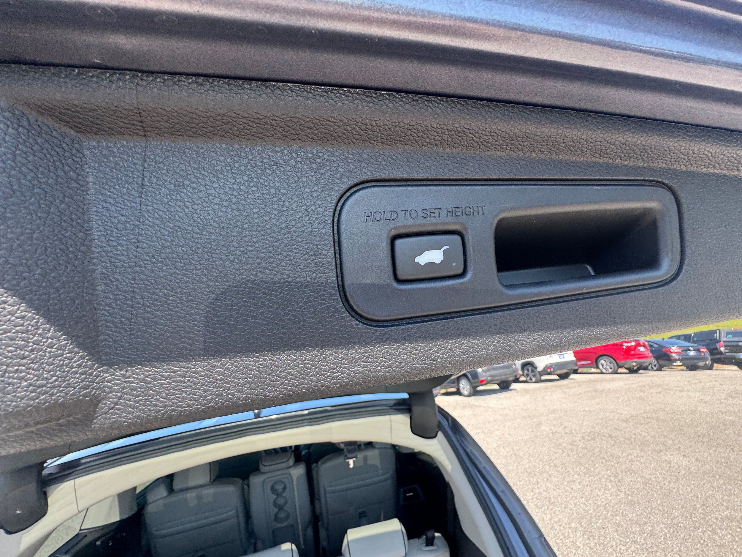Used 2025 Honda Odyssey Touring image 9