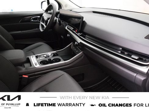 New 2027 Kia Carnival SX w/ Dark Edition Package FWD image 16